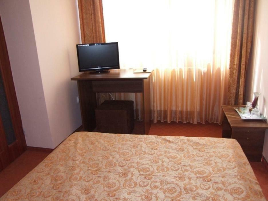 Plaisir Hotel Ploiesti Room photo